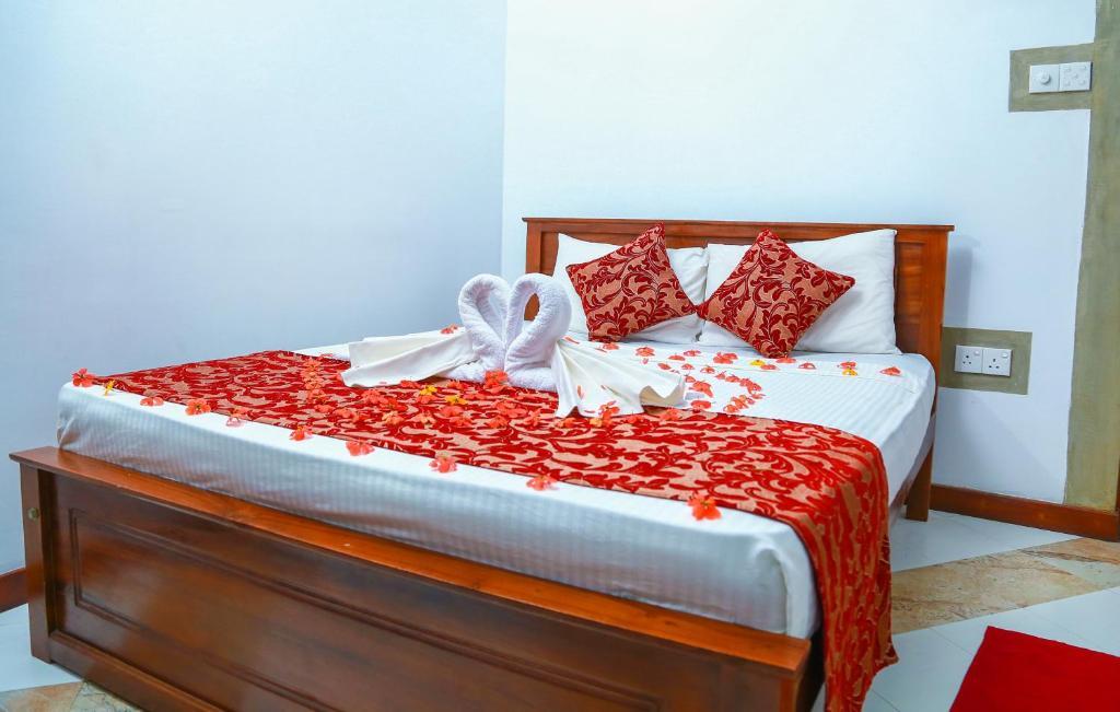 Elegance Range Resort كاندي المظهر الخارجي الصورة